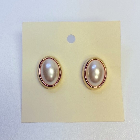 Joan Rivers Faux Oval Cabochon Pearl & Gold Tone Clip Earrings - Picture 2 of 4